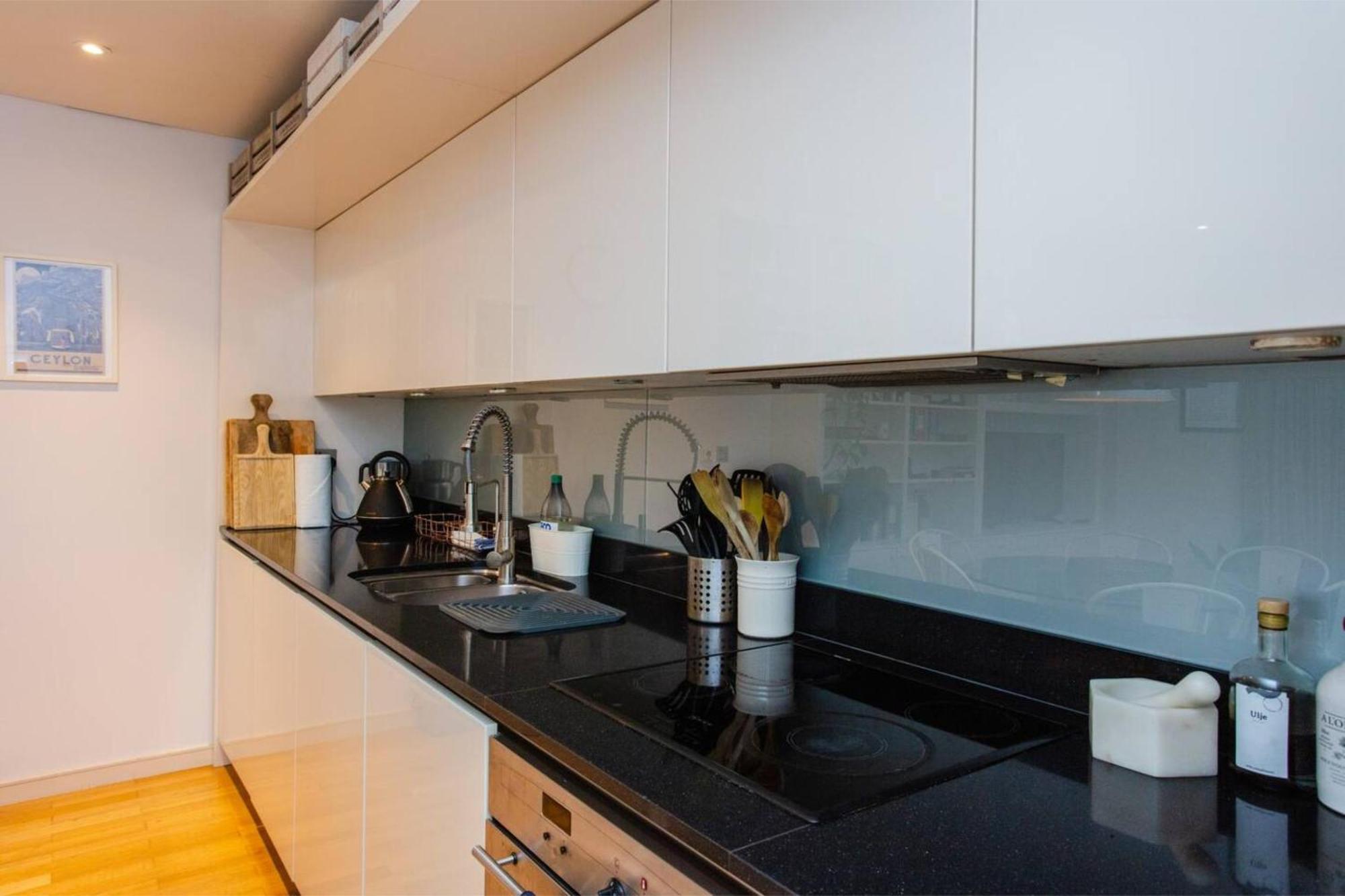 Modern 3 Bedroom Apartment In Paddington Лондон Екстер'єр фото