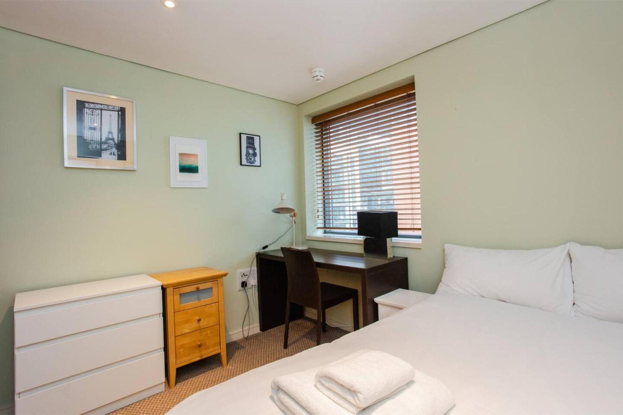 Modern 3 Bedroom Apartment In Paddington Лондон Екстер'єр фото