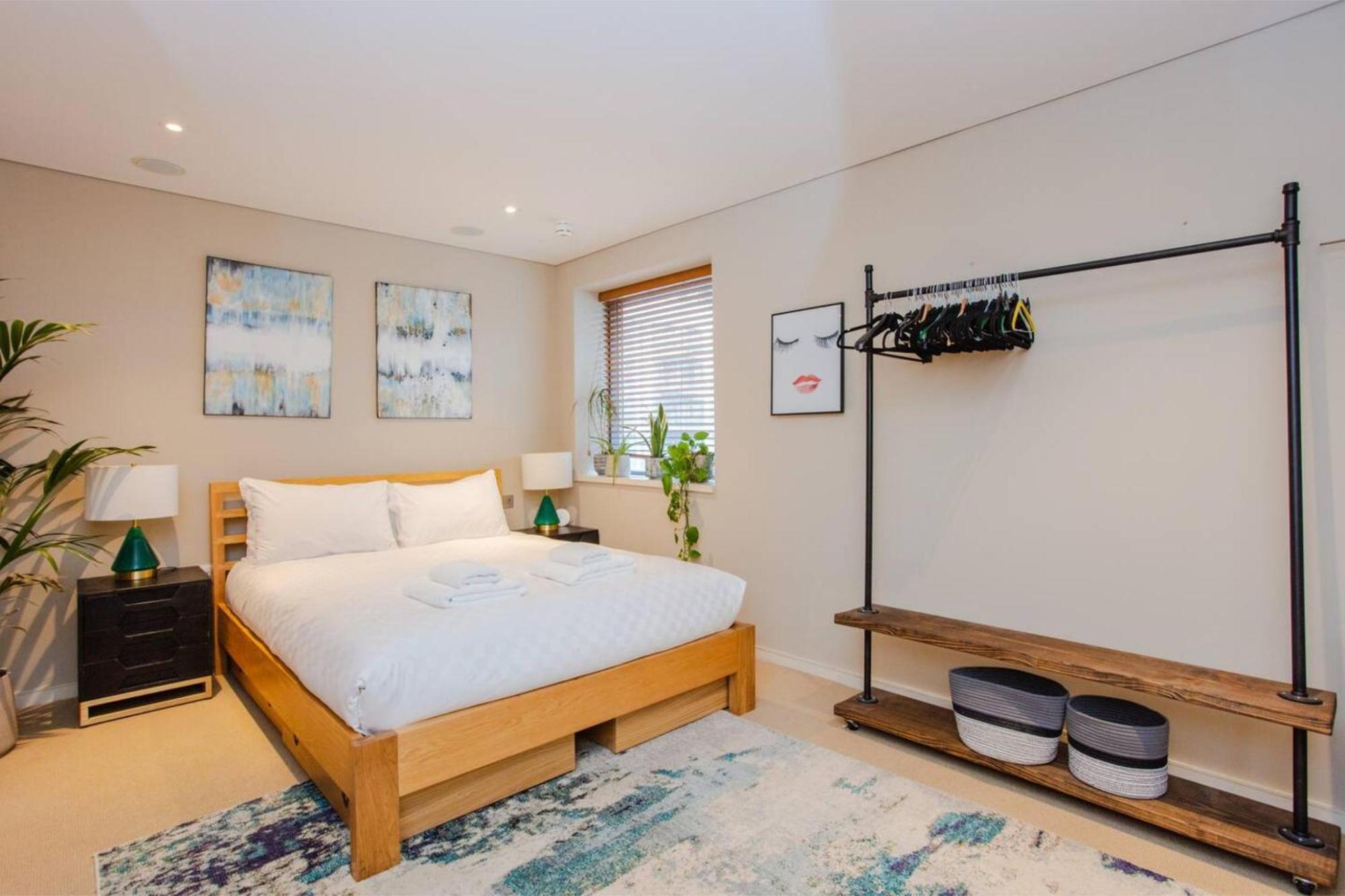 Modern 3 Bedroom Apartment In Paddington Лондон Екстер'єр фото